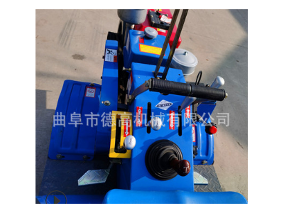 多功能履带式农田果园开沟机 座驾式果园松土锄草机 多功能施肥机图4