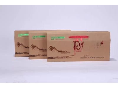 批发零售温县垆土铁棍山药批发零售同泽绿色礼盒净重6斤一盒起邮图2