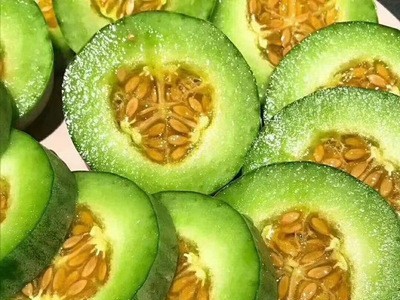 静和农业山东羊角蜜甜瓜新鲜水果批发当季摘脆甜多汁蜜瓜香瓜5斤图3