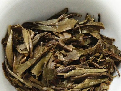 福鼎白茶2016年陈年白牡丹300g茶饼口感陈香味足福鼎白茶厂家批发图2