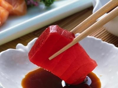 野生红金枪鱼三文鱼刺身吞拿鱼寿司食新鲜冷冻中尾段酒店供应图3