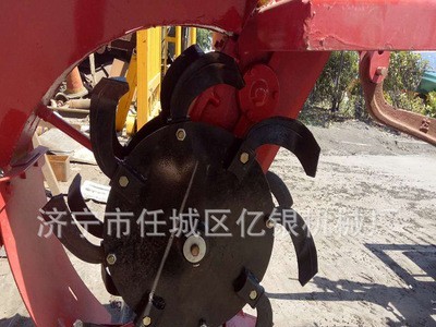 批发供应多功能履带式拖拉机小型多功能旋耕机水田打浆机图5