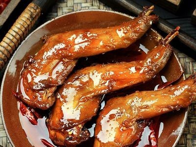 四川特产小吃双流老妈成都网红麻辣兔腿零食自贡冷吃兔肉休闲食品图2
