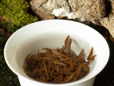 明前新春茶桐木关兰花香金骏眉红茶散装批发武夷山高山金俊眉茶叶图4