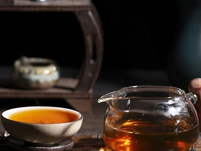 批发云南普洱茶盛世典藏古树茶叶勐海熟茶357g七子饼茶图2