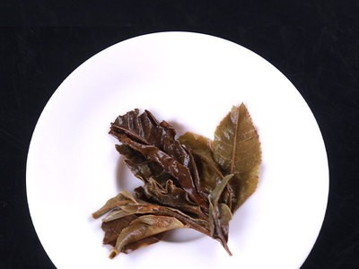 批发云南白茶 小户赛古树白 香甜醇厚兰香韵足 普洱茶357克七子饼图3