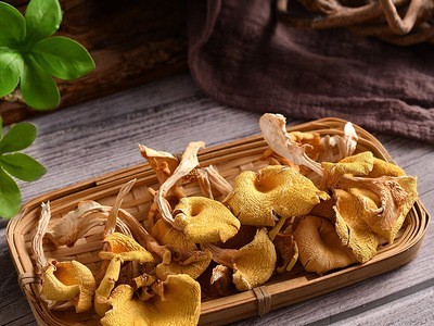 2021新货鸡油菌云南产地直供黄金菇去底汤包食材菌菇走量批发100g图2