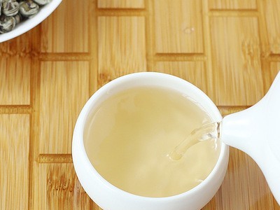 2021新茶广西横县茉莉花茶茉莉小龙珠散装批发产地直发图5