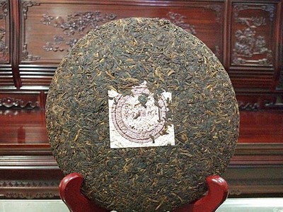 云南普洱茶叶2013百年陈香熟茶七子宫廷饼357克 古树纯料厂家批发图3