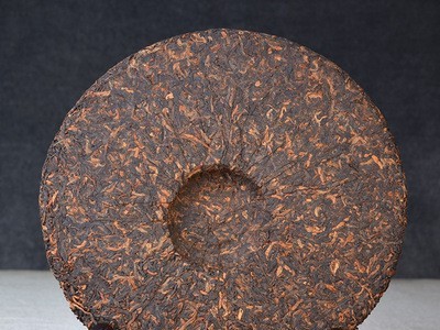 厂家直销 批发勐库金针贡饼 普洱茶熟茶饼茶357g 勐海七子饼图3