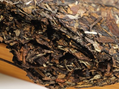 2016年福鼎珍藏寿眉白茶饼 毫香浓郁350克贡眉饼 茶叶厂家可定制图4