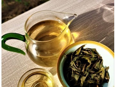 中宏印勐海普洱生茶 357克布朗山乔木茶 云南普洱茶厂货大量直销图4