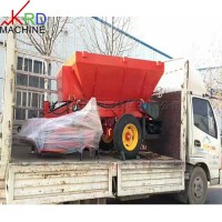新款电动三轮撒料车 牲畜牛羊自动喂料机 饲料喂料车