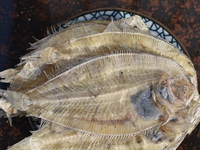小号大地鱼干商用海鲜干货左口小鱼干铁铺风干海鱼比目鱼干图5
