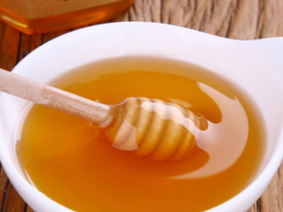 土特产洋槐蜂蜜桶装 厂家供货槐花蜜摆地摊农家蜂蜜图5