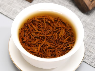 武夷山金骏眉红茶茶叶 黑芽 灰芽小菜茶芽正山小种散装礼盒装图3