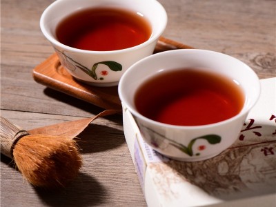 云南普洱茶批发 2008年宫廷熟茶方砖一口料七子饼茶 普洱熟茶图5