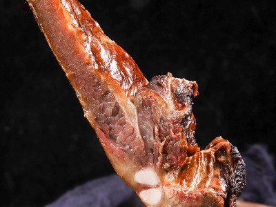 加工定制黑土猪烟熏腊骨头腊肉腊肠腊货农家自制腌腊烟熏腊猪排图2