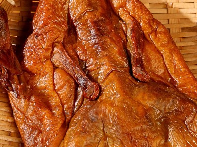 农家散养烟熏腊鸭湖南湘西特产自制农家柴火腊味风干整只肉鸭批发图5