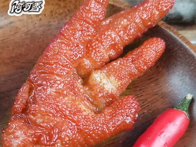 阿可香香辣虎皮鸡爪零食批发厂家直销卤味凤爪休闲办公小吃鸡爪子图4