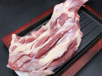 内蒙古羔羊腿 锡盟羊腿新鲜羊肉烧烤厂家直销批发冷冻食材图4