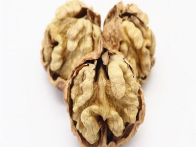 新货 云南纸皮核桃 皮薄肉厚 散装25kg/件 云南大麻果图5