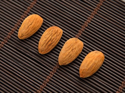 健伟牌盐焗味巴旦木仁零食坚果杏仁 干果礼品厂家现货批发图2