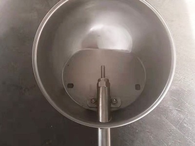 猪用不锈钢饮水碗用304饮水器养殖饮水设备家禽自动饮水器图3