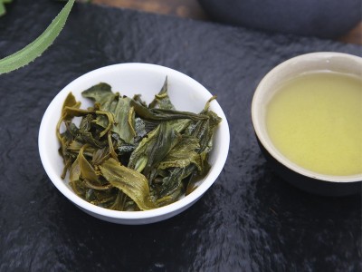 漓江阳发厂家直销 绿茶广西特产 石花茶 猴摘茶 广西有机石崖茶图5