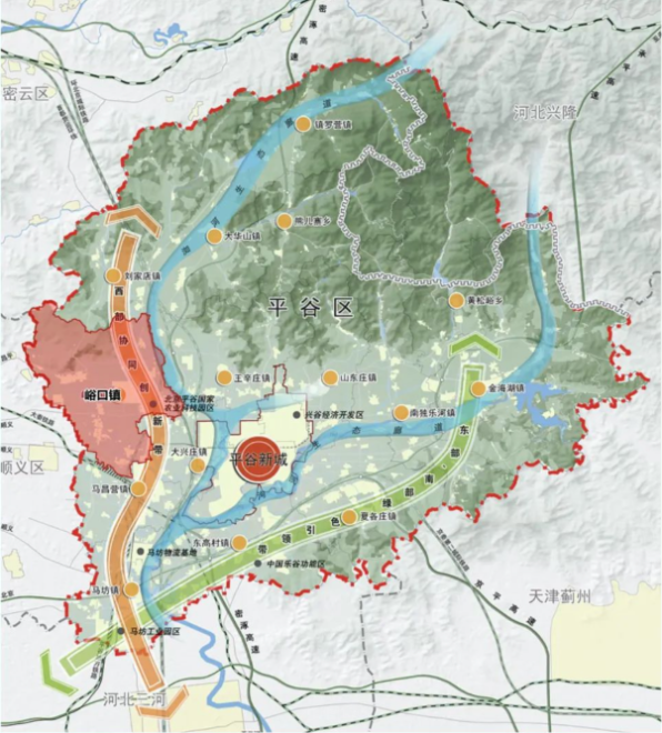 峪口镇位于平谷区西部，临近顺义、地处浅山，生态风貌良好，林田资源优越，农业基础扎实，是平谷区西部协同创新带上的特色小城镇。镇域总面积约64平方公里，下辖20个行政村。