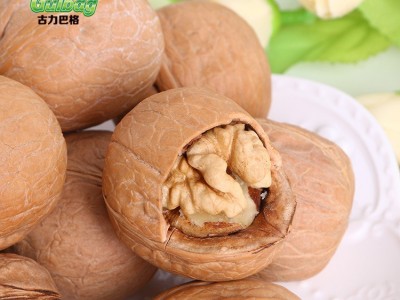 新疆特产纸皮核桃33型薄皮原味核桃新疆干果20斤/箱或70斤/袋批发图5