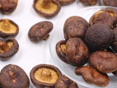 即食香菇脆散装香菇干蔬菜干脱水果蔬脆 果蔬干零食批发图3