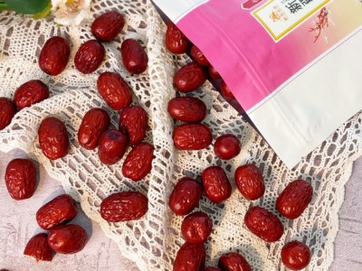一级若羌红枣500g 新疆树上吊干灰枣 肉质香甜细腻图4