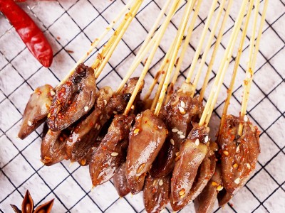 批发油炸烧烤鸡心小肉串 中街夜市小串夺命小串 冷冻半成品鸡心串图2