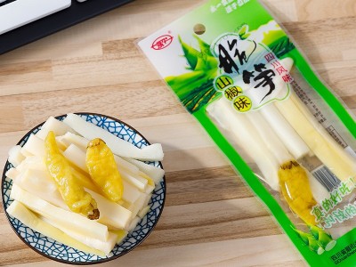 永一山椒脆笋山椒竹笋片四川特产辣泡椒小吃休闲散装零食整箱批发图4