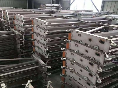 不锈钢刮粪机刮粪板清粪机猪场刮粪机 自动清粪系统 养猪设备图4