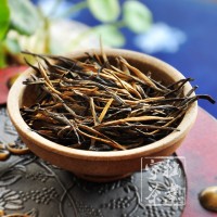 批发云南凤庆滇红茶 经典58原料 松针一芽一叶 理条直条红茶