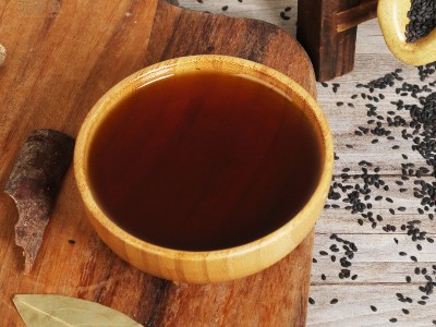 厂家批发纯黑芝麻香油张学堂牌小磨香油芝麻油纯芝麻香油图4