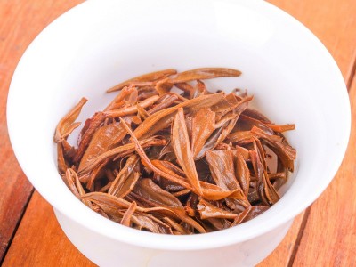 新茶英德红茶英红九号浓香型金毛毫批发春茶散装醇香型罐装老树茶图3