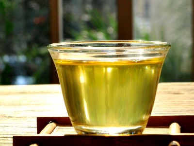 产地货源 云南普洱茶 生茶散茶 2022明前大树春 散料批发图4