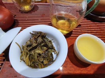 春易武天门山大树普洱茶生茶天门山高杆古树普洱茶易武香辉号图5