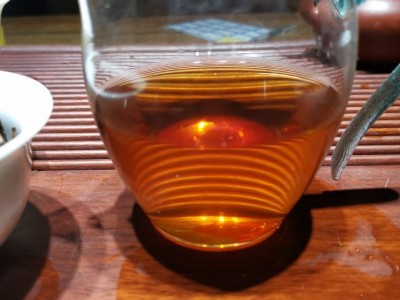 2020春曼松王子山红茶易武古树红茶大树高杆普洱茶传统晒青红茶图3