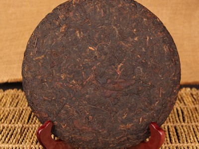 基地 批发云南普洱茶饼熟茶 勐海 老普洱茶 熟饼茶七子饼357g图3