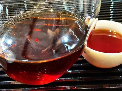 云南普洱茶 熟茶砖陈香金砖老班章茶砖250克支持代发免费拿样图4
