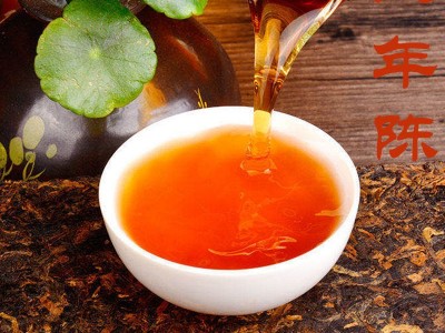 云南普洱茶熟茶砖 2002年勐海原料压制 陈年老砖茶支持代发图2