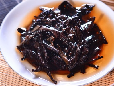 云南普洱茶熟茶砖 2002年勐海原料压制 陈年老砖茶支持代发图4