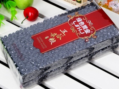 绿色黄金产地黑豆绿芯黑豆五谷杂粮粗粮厂家直供真空包装食品包装图3
