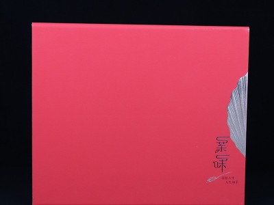 临凤翔2022年新茶普洱茶饼生茶357g七子饼装临沧茶区普洱茶礼盒款图2