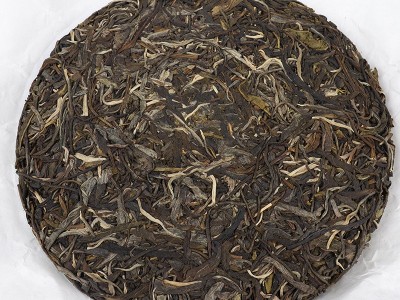 临凤翔2022年新茶普洱茶饼生茶357g七子饼装临沧茶区普洱茶礼盒款图4
