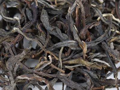 云南普洱茶生茶散茶 临沧藤条茶叶毛茶 茶饼原料500g 厂家现货图4